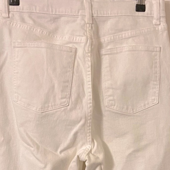 Art Class Girls' Size 16 Distressed Girlfriend High-Rise White Jeans. - Picture 3 of 7